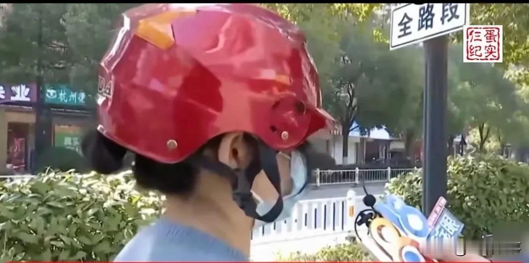 40岁的女人，别把自己当小姑娘﹍﹍今天，看到一个真事。41岁大妈，在超市买