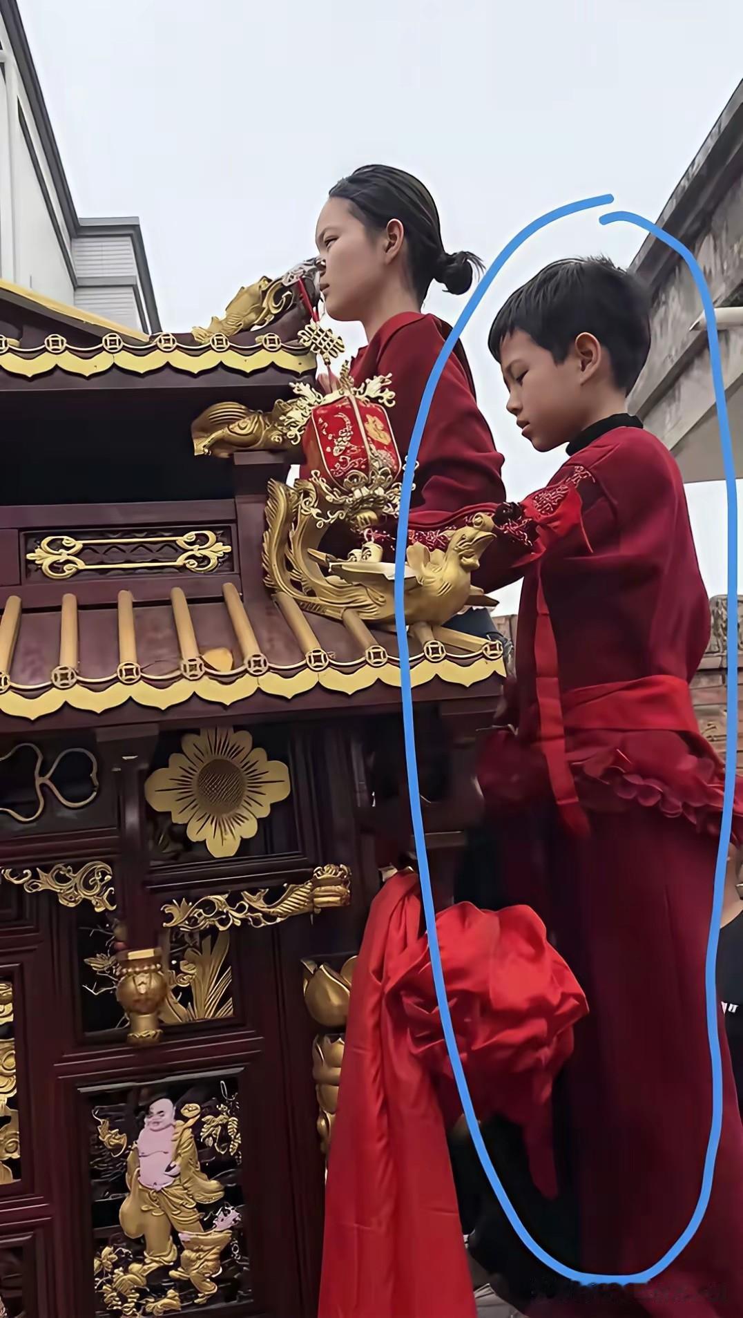 石拾村妈祖事件反转，大家不要骂轿子上的小孩子了，也没有所谓的许家操作，官方通报说