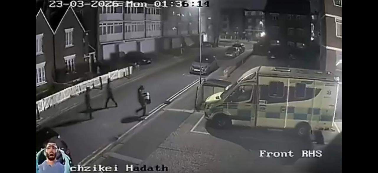 英国首都伦敦，数名不明身份的人在犹太教堂的停车场纵火焚烧了四辆犹太教救护车。自