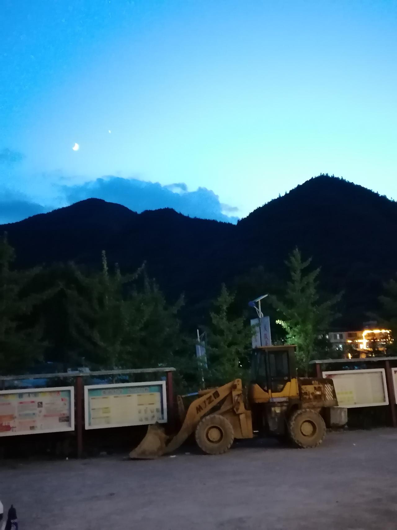 电车取代油车？别做梦了！未来十年，这才是我们的“真命天车”最近后台总有人问：