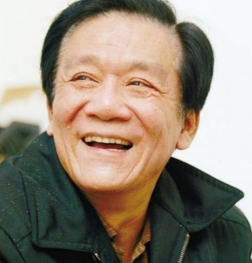 1986年，侯耀文为了跟韦唯在一起，抛弃了发妻刘彦，可是同居一年后，侯耀文又爱上