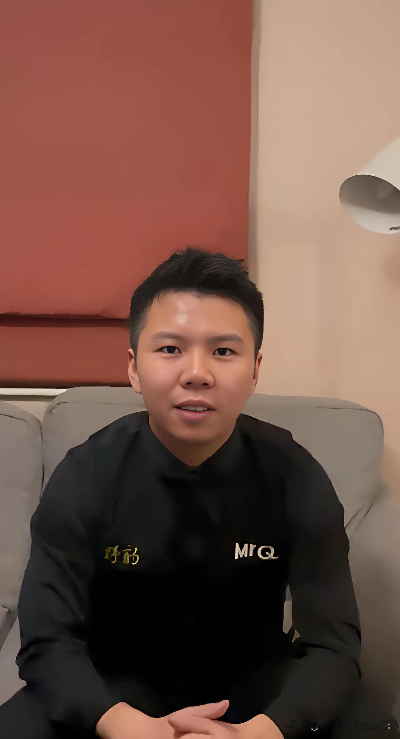 刚有个网友说：小心心变成了大心脏！我深以为然，本赛季自从周跃龙再得一亚后，确实