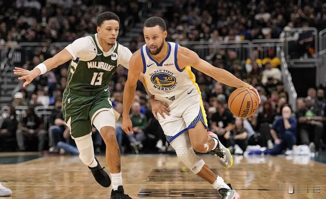 勇士输得真窝囊!赛季赢了几场球,科尔“尾巴”又翘到天上了,半场不变阵依然信任