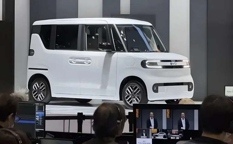 比亚迪K-Car亮相，命名Racco，有人翻译成浣熊，有懂日语的朋友说叫海濑？小