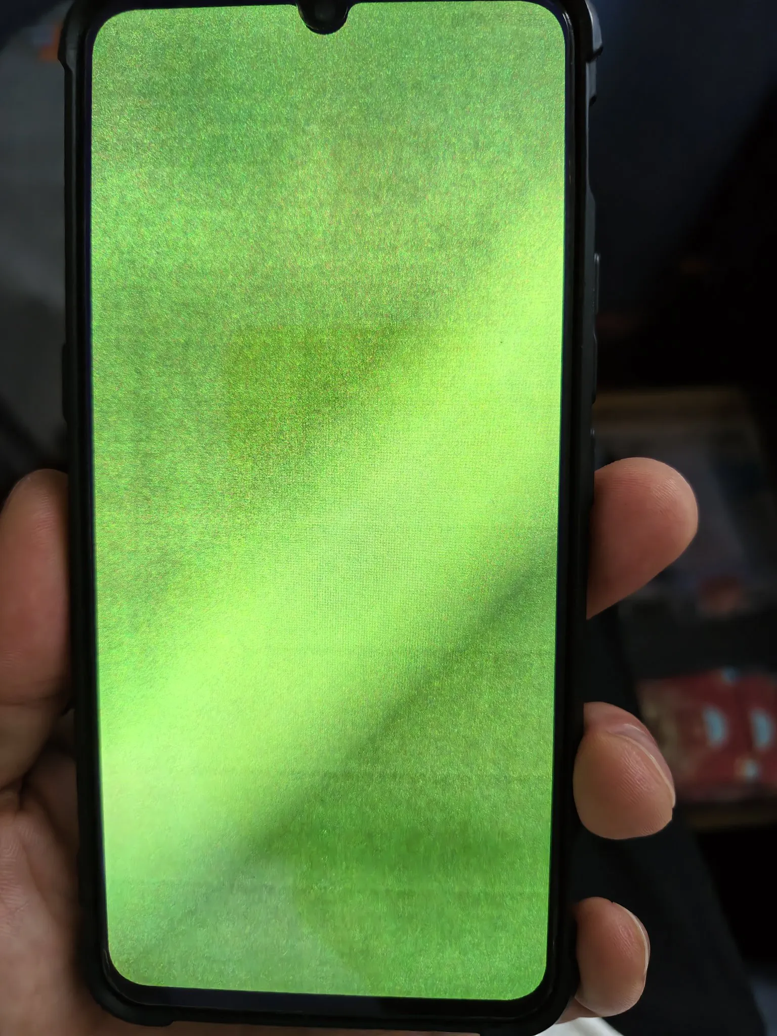 用了7年的IQOO一代，屏幕终于坏了。懒得修了，直接让它退休！4年前我就把它给我爸用了，我换了IQO