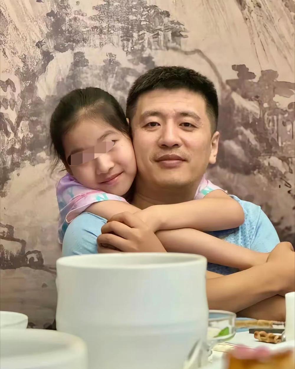 张雪峰出事，我第一时间想到了他的女儿当初张雪峰为女儿规划得那叫一个周全，想着初