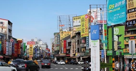 解放台湾以后，台湾不能再建省，更不能设立省会，历史给我们的教训太沉重了，如果有人