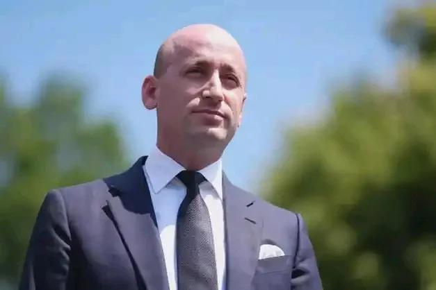 《金融时报》报道，当地时间5日，美国白宫副幕僚长，兼任国土安全顾问斯蒂芬.米勒，