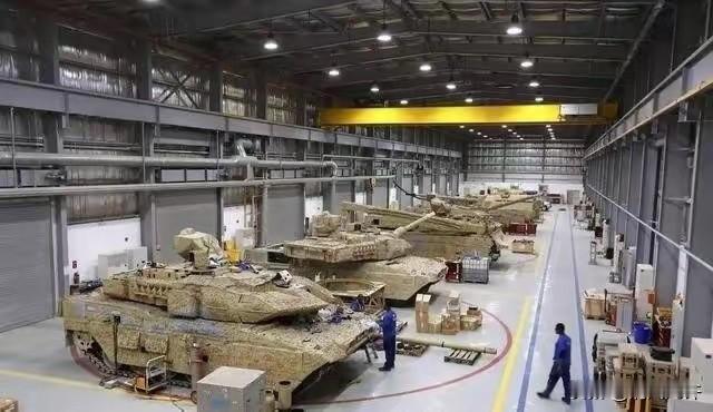 中国为什么不让三一重工造坦克？因为说白了，只要不打仗，三一重工可能就没必要上场。