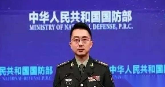 国防部直接把话挑明了，满18岁的男青年，必须兵役登记，不是“建议”，不是“号召”