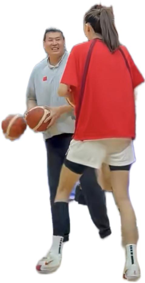 中国女篮的比赛终于结束了。打了这么多场比赛。发现了一个残酷的现实。所有球员中基本