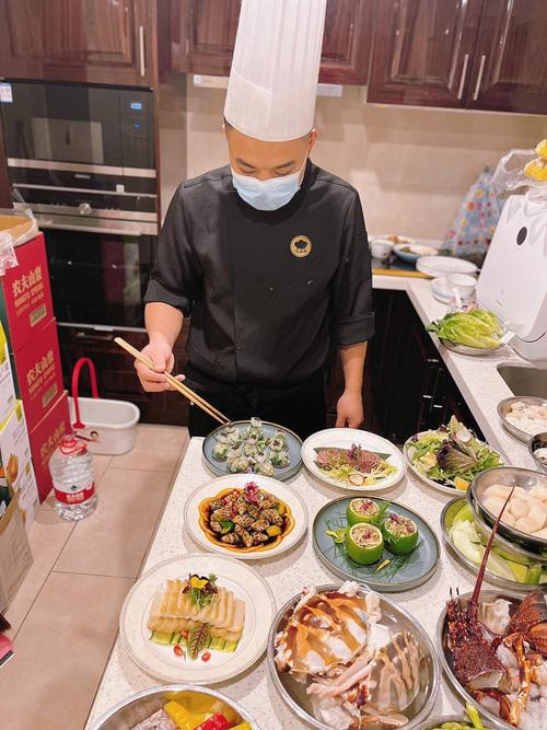 女儿约私厨上门，妈妈吐槽：“比自己做饭还累！