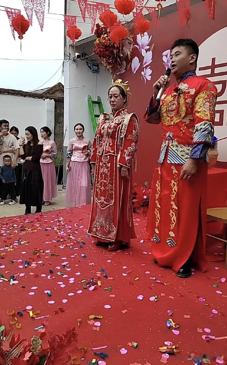 这位小伙是需要多大的勇气才能做出决定啊！真的不是一般人，太厉害了，只能说佩服