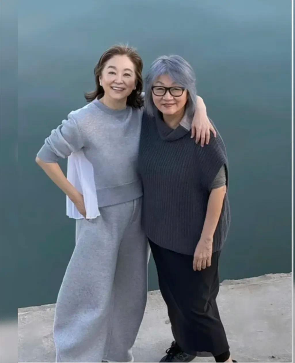 林青霞是我见过的，顶级大美人中唯一没有容貌焦虑的！比同龄的刘晓庆看起来舒服一万倍