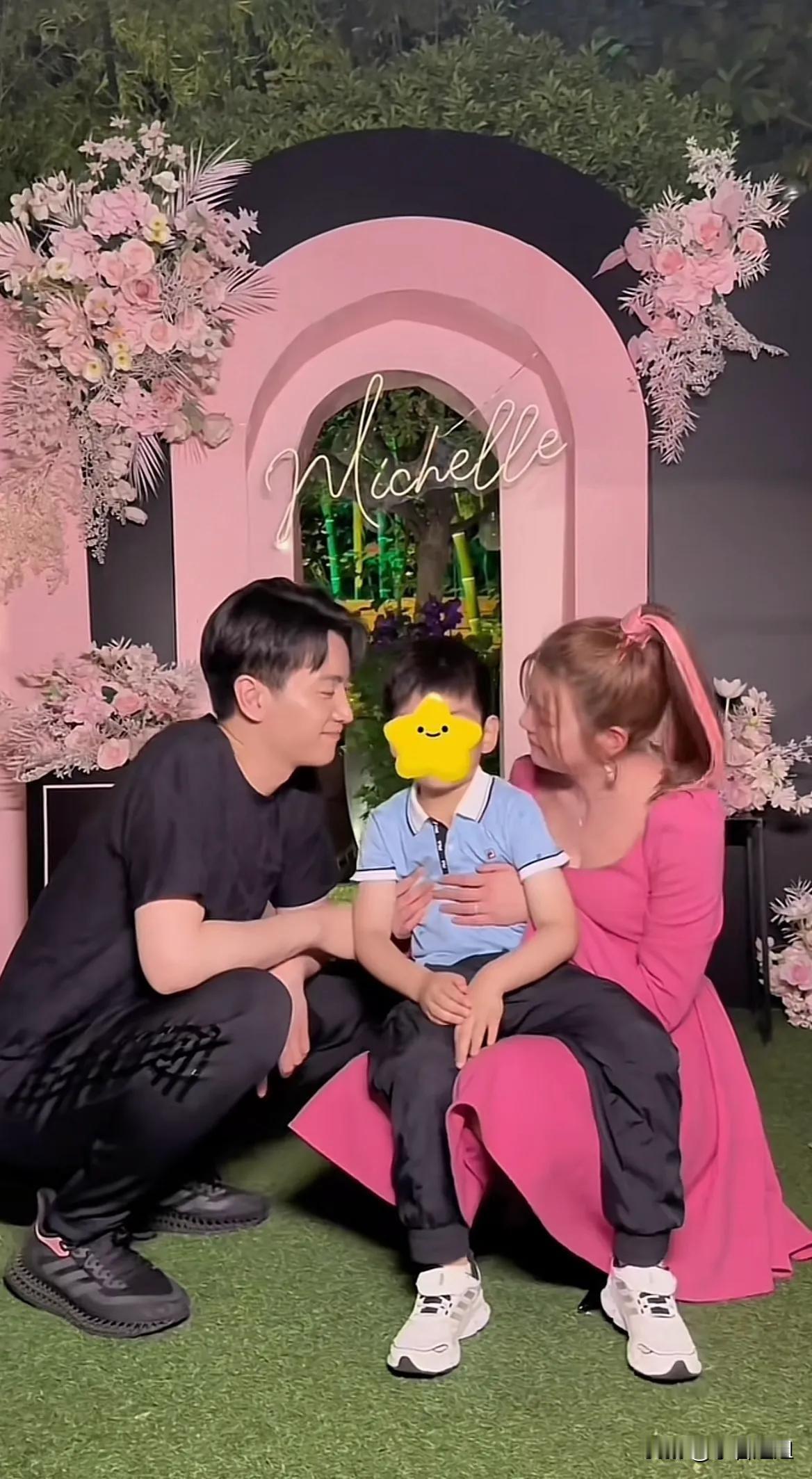 我怀疑过陈晓离婚后真能当好爸，也怀疑过星星会不会变成“情绪牺牲品”。