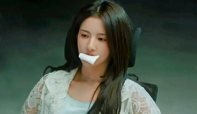 这么绑，一转眼都能跑二里地了