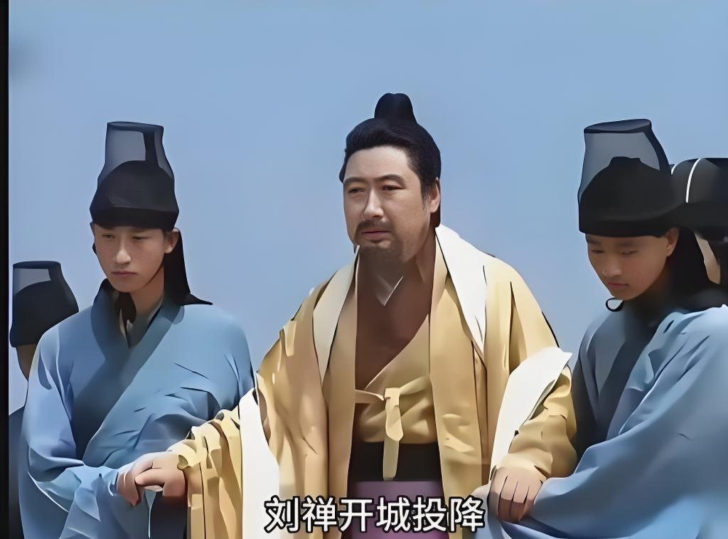 因为费祎是在开府前夕被刺死的，益州集团已经准备和刘禅翻脸了，拿下费祎，下一步就是