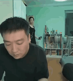 小哥哥：差点我就脱不开身了。