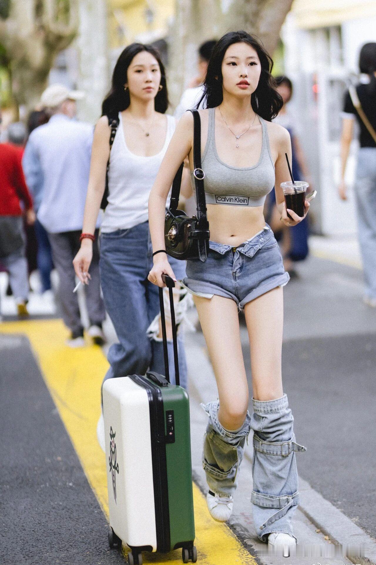 心理学家说人穷情深是人间悲剧！问题是：穷人知道这个说法吗？比如霍爷我，正在老东家
