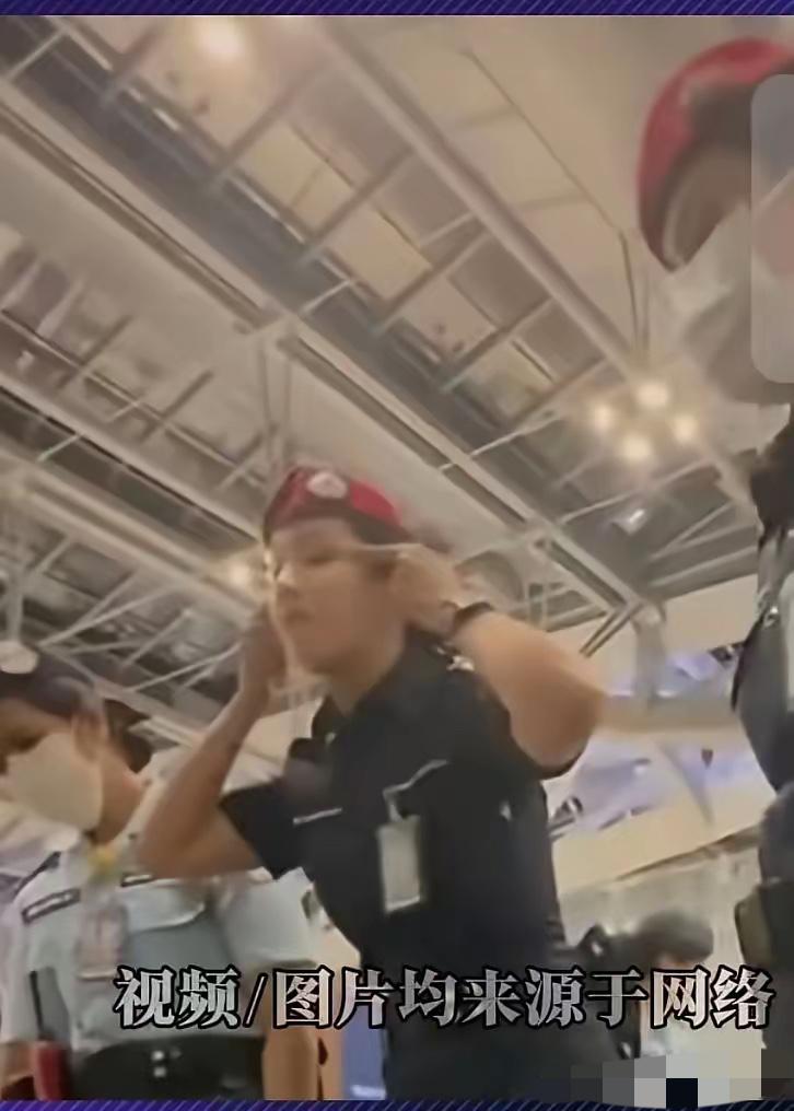 这件泰航拒载二十多名中国乘客的机场风波，最让人心里不舒服的从来不止航班纠纷本身，