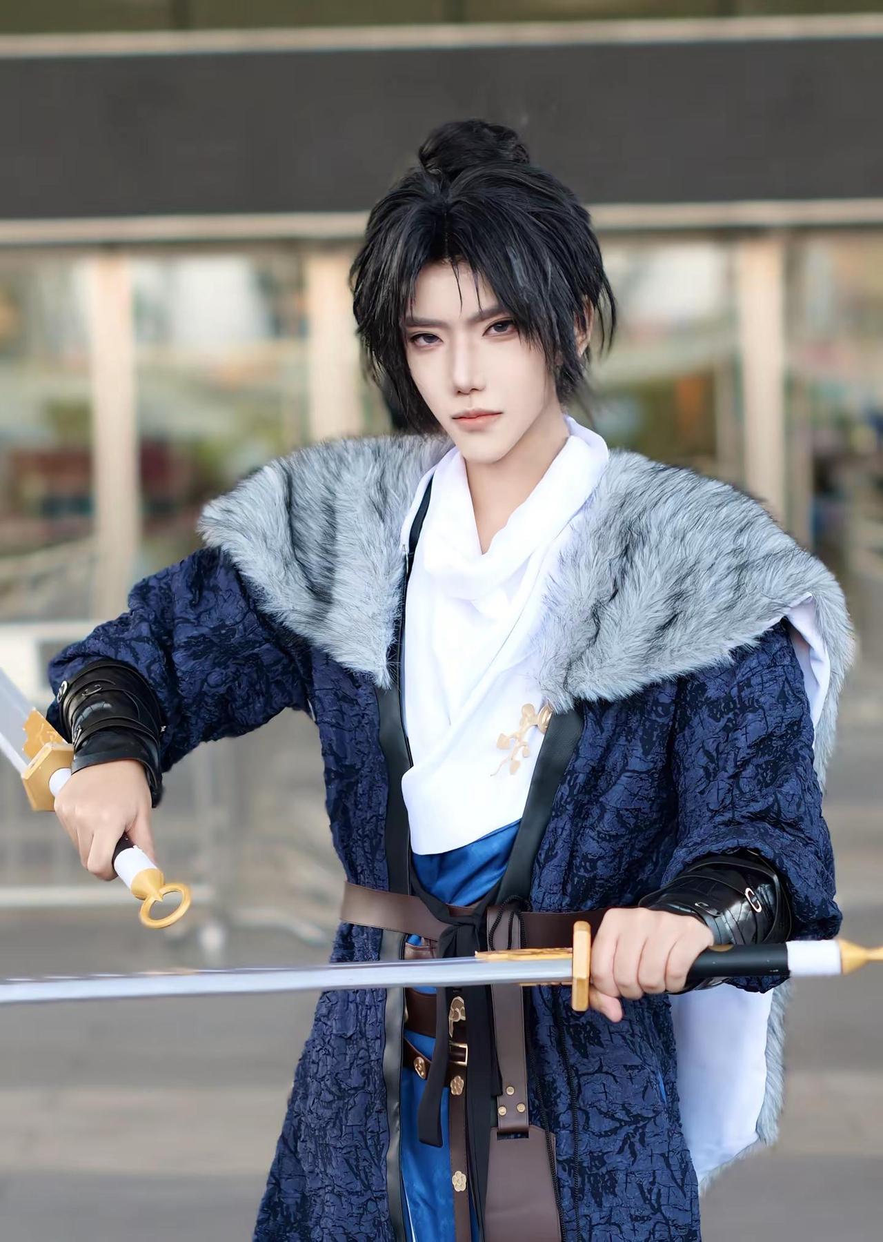 拿媳妇的刀摆弄一下。