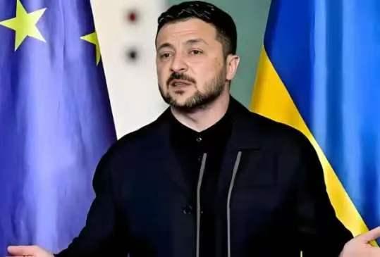 泽连斯基说可以认输，但死守土地不松口。这不是嘴硬，是真没得选。宪法卡着、百姓盯着