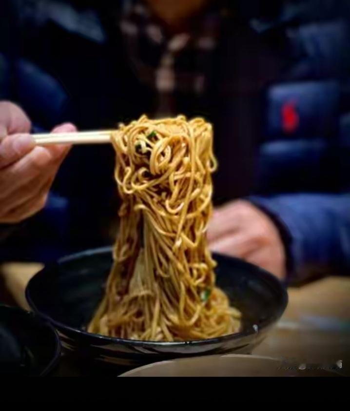 这不稀奇，很多东西会青于蓝胜于蓝。如同湖北的黄梅戏一样，该剧虽然发源于湖北黄梅县