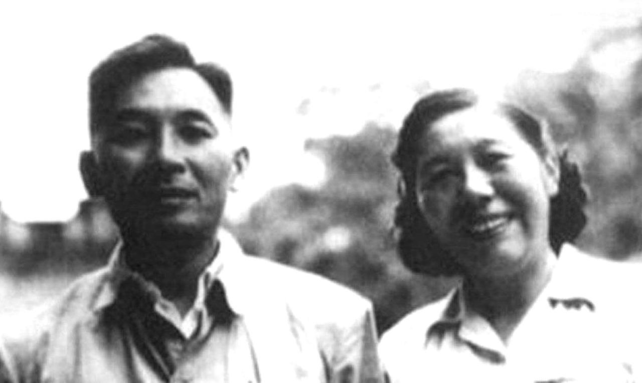 1950年的一天，福建军区司令叶飞下了班，夫人已经做好了晚饭。谁料叶司令一坐下，
