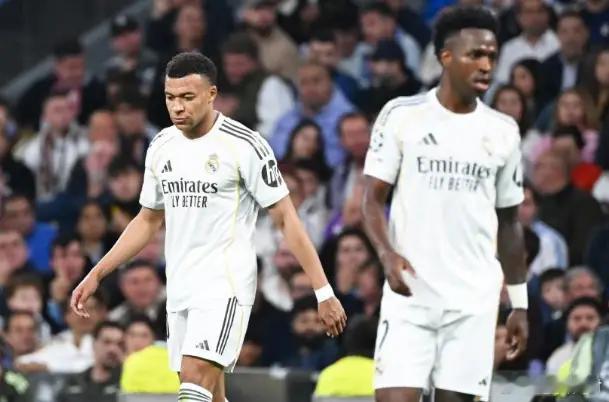 队报：皇马内部有人认为也许卖维尼修斯更好，老佛爷不同意04月24日讯法国媒体队