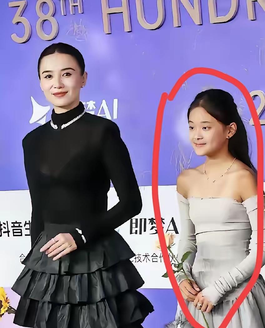 8月9日，梅婷因女儿快快登上热搜。在第38届大众电影百花奖提名者表彰仪式上，12