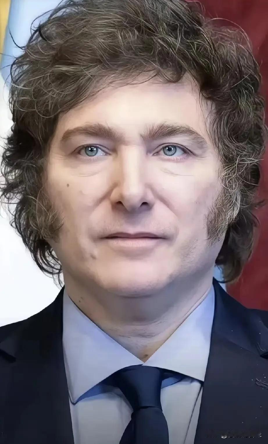 阿根廷总统米莱签署紧急法令2026年1月2日，阿根廷总统米莱签署紧急法令，对国