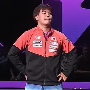 松岛辉空智商越来越高了！4：3战胜张禹珍，接受采访时首先感谢在场的观众，他表