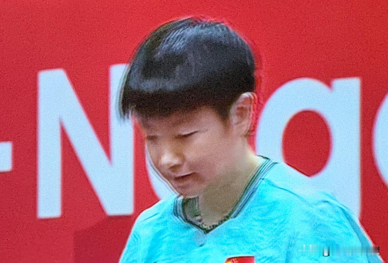 为什么场上有孙颖莎打球，大家都能打得很好？发现没？只要孙颖莎在场上打球，队友往
