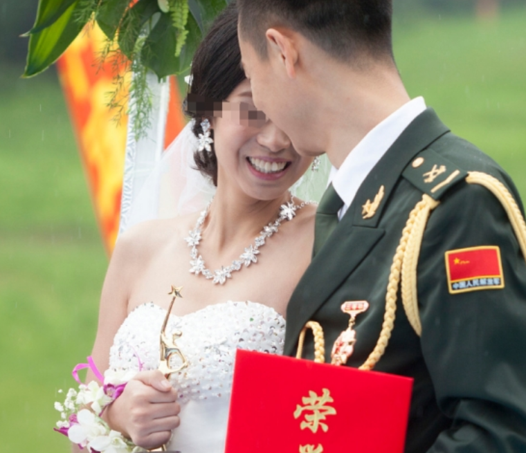 必须严惩！江西，一女子与现役丈夫刚结婚没几个月，便趁着丈夫在部队服役期间与一名男