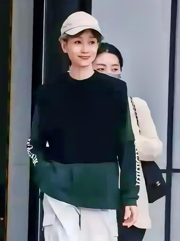 叶童都61岁了？看起来却像四十岁左右，这状态也太绝了！谁能想到她已经过了花甲之