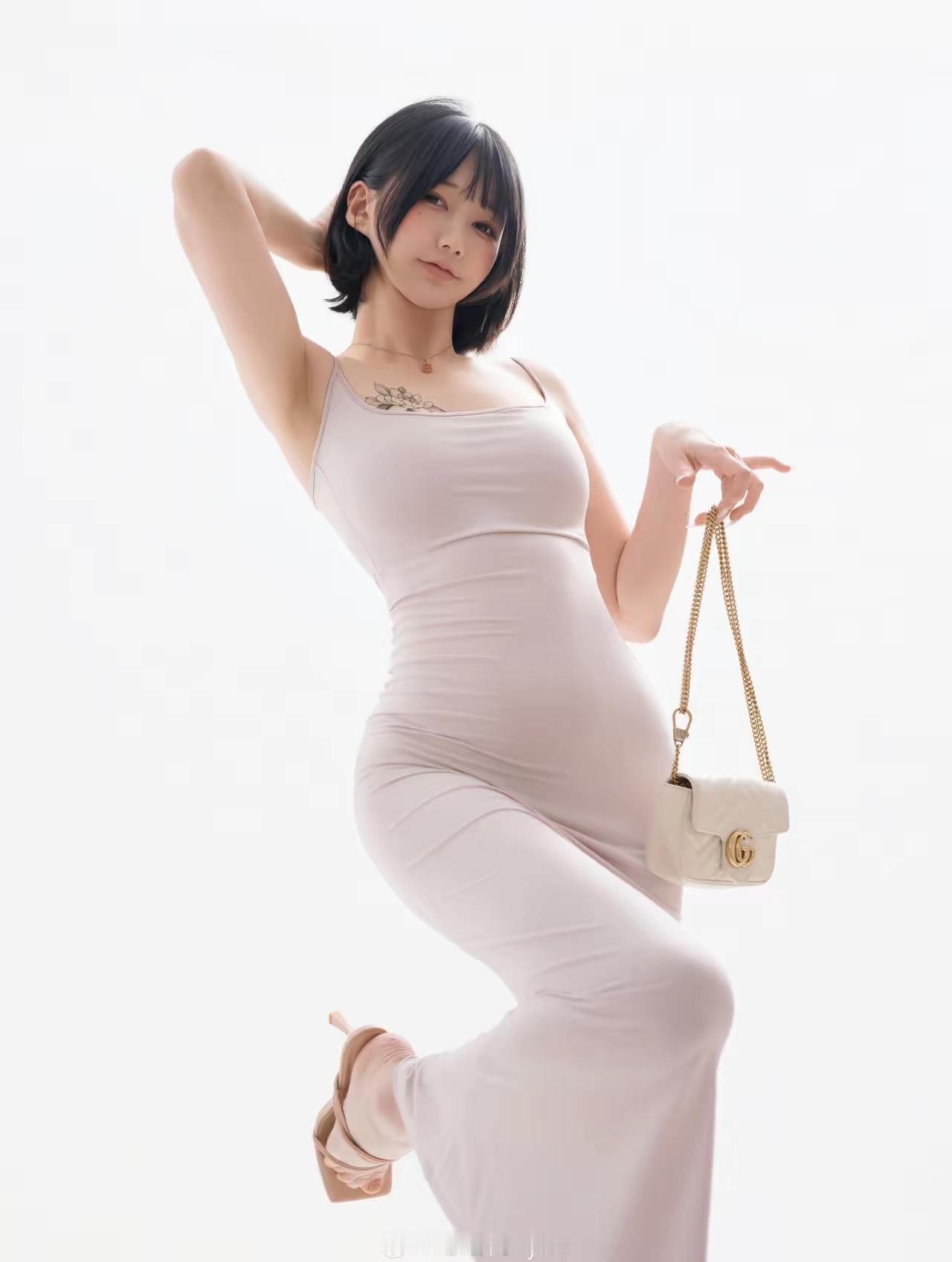 女人怎样穿搭，更显气质