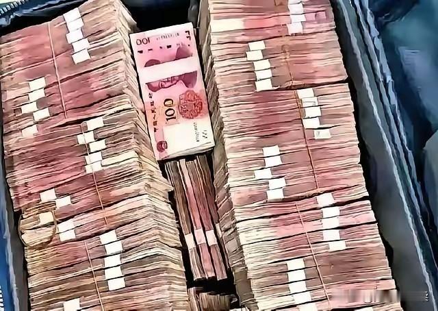什么叫洗钱？简单的举个例子：你买彩票中了500万，扣除20%个税，实际到手400