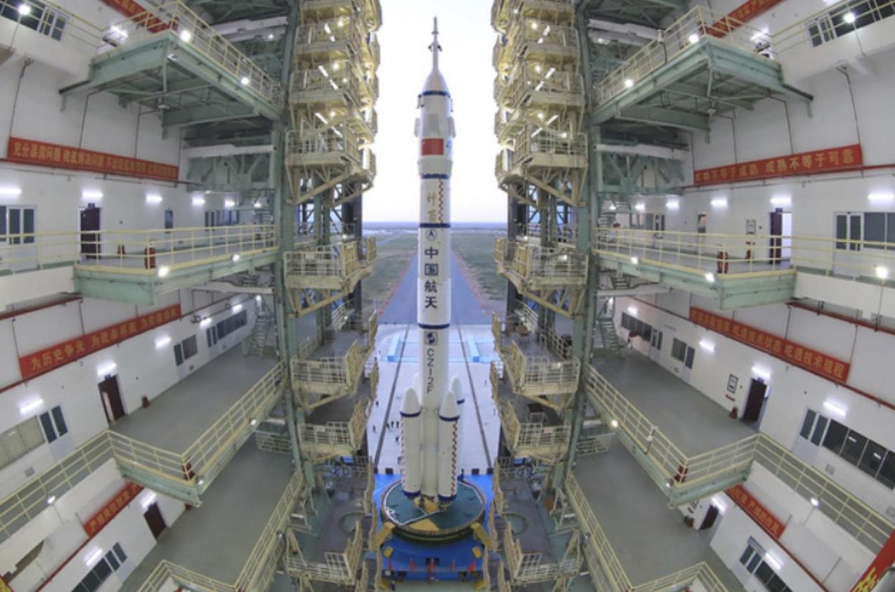 中国探月工程四期全面铺开，载人登月任务进入攻坚阶段，2030年前实现航天员登月的