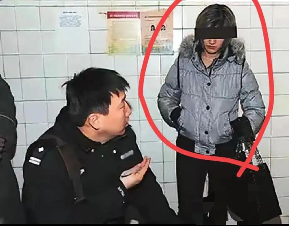 贵州遵义，一女子收了男网友500元，与对方在野外发生了3次关系。可完事后，男子却