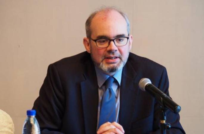 看来美方还是不老实，执意要把台湾搞得倾家荡产，而后变成“火药桶”！在台协会处长谷