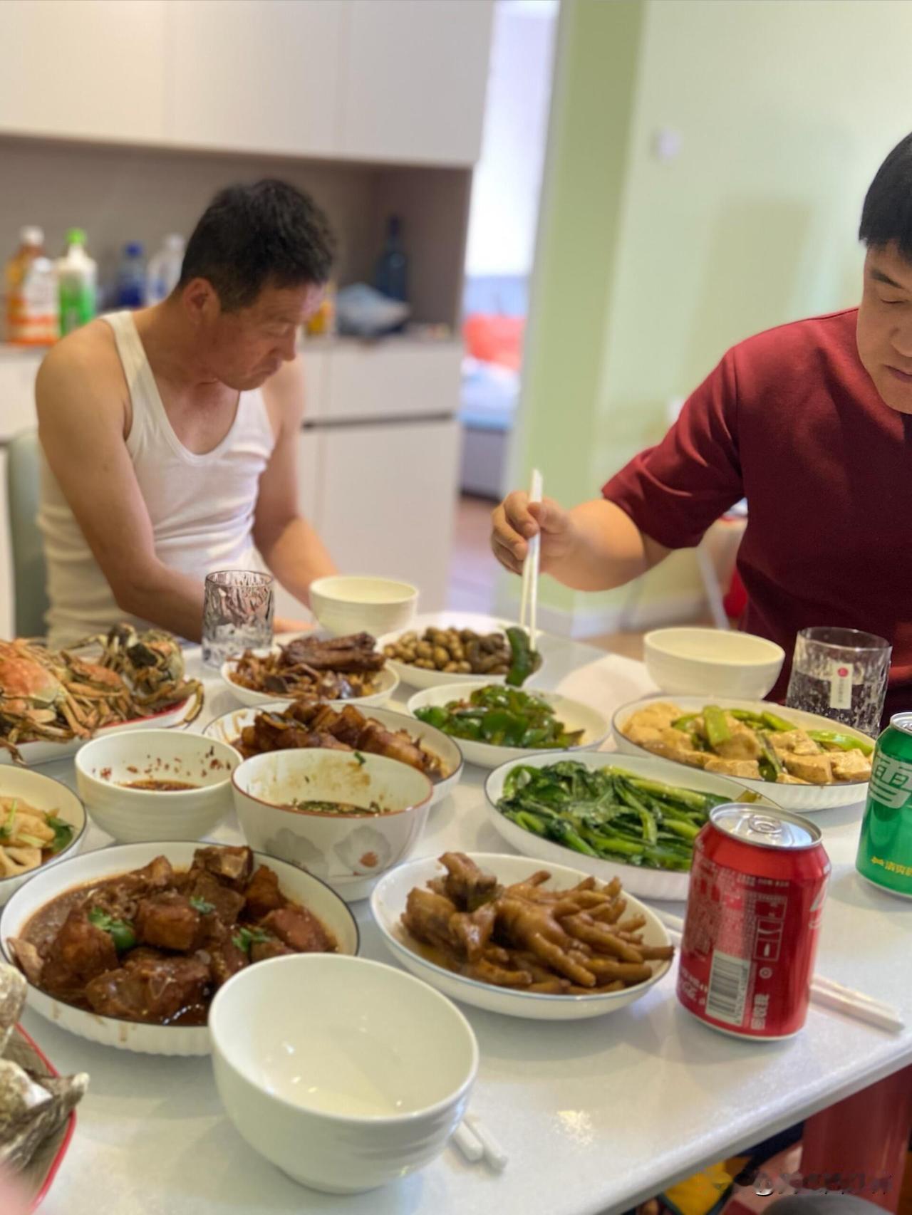 过年因为压岁钱我又成了婆家的罪人这不小叔子今年第一年有孩子，是双胞胎，平时之前