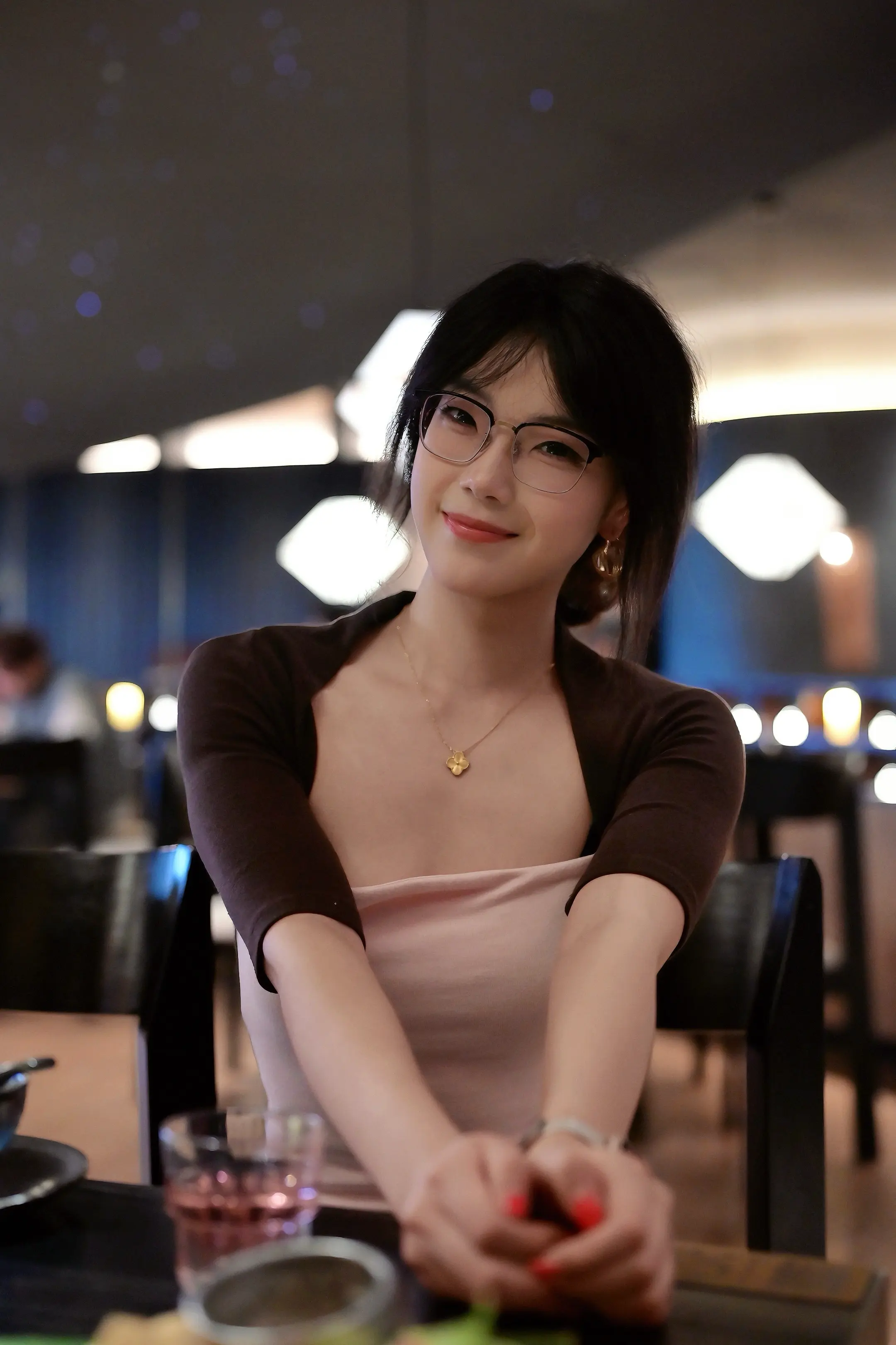 同场景同光线相机手机出片对比 相机沉但还是爱啊 不过live是有鲜活的魅力