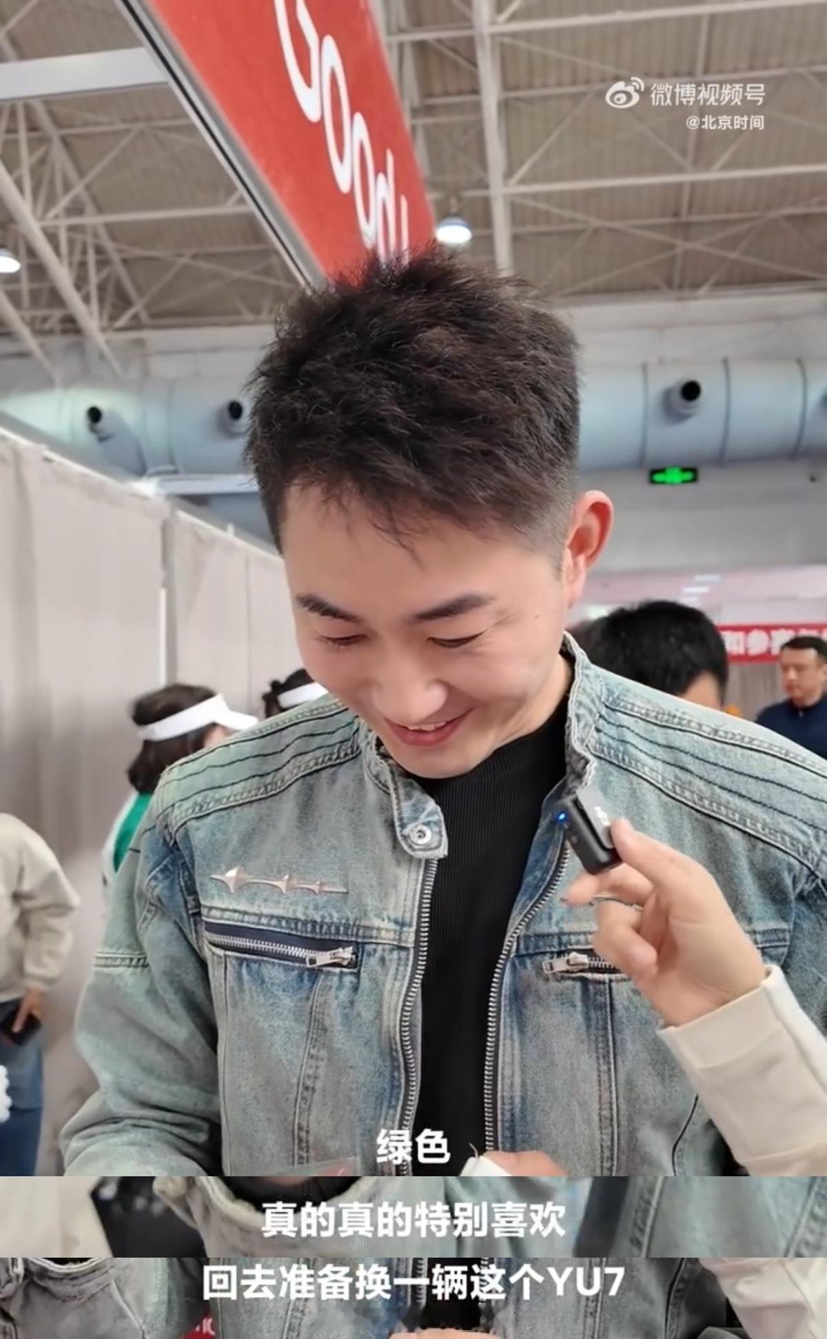 今年报名北京半程马拉松的跑友爽了啊！真实名羡慕！参赛包里面居然有一个小米汽车1: