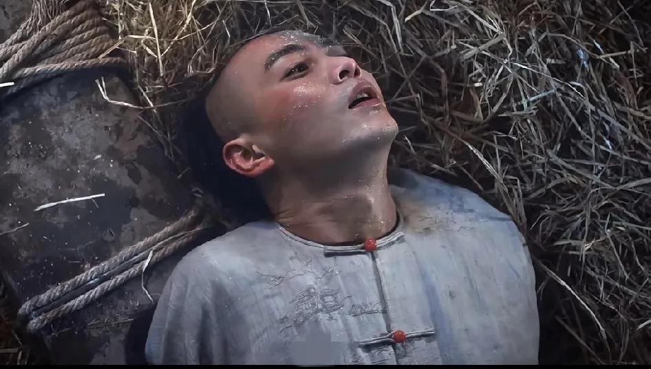 大生意人里的古平原原型不是胡雪岩。这也真的太弱了。次次都给徐管带揪住折磨，好在