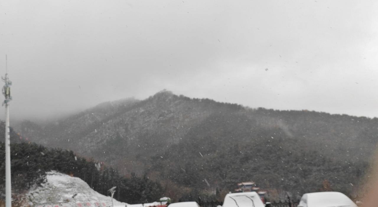 烟台塔山雪景，美不胜收