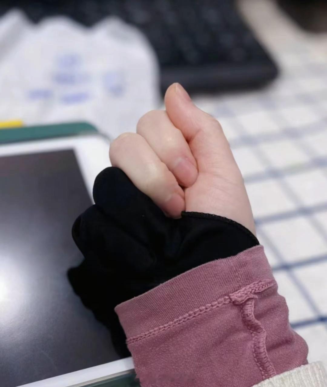 秋衣秋裤要反着穿，无缝贴合身体，非常舒服​​​