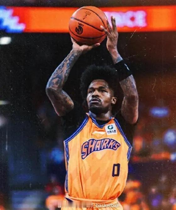 上海久事外援古德温在社交媒体上发文：当广东队打不过我们的时候他就想跟你打架，广东