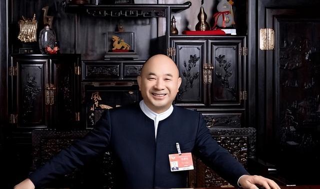 深圳正威集团王文银陨落真相：手握10万亿矿产却负债220亿，从隐形首富到“首负”