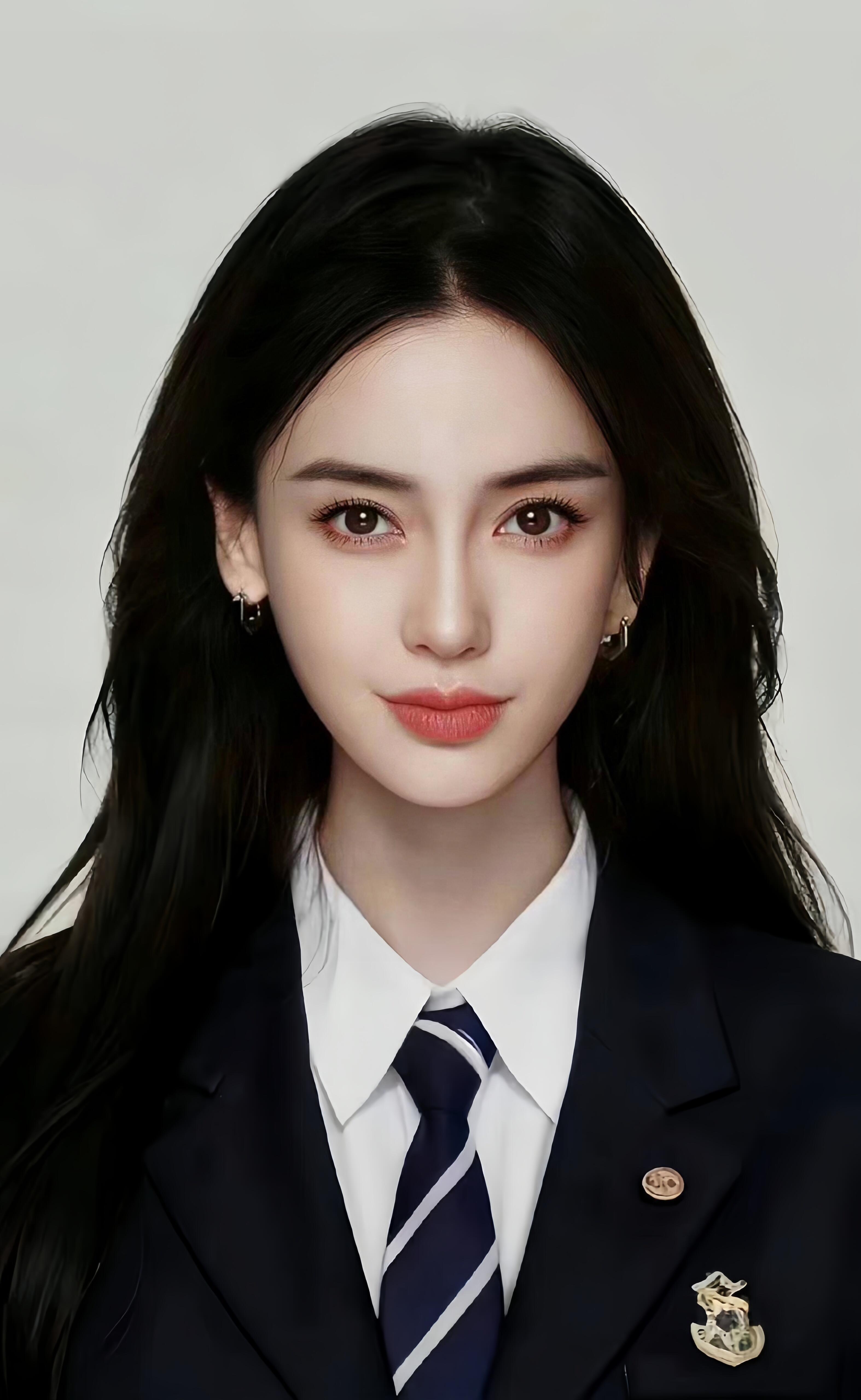 建设一下内娱女明星们的证件照Angelababy、沈月、田曦薇、虞书欣、周也、赵