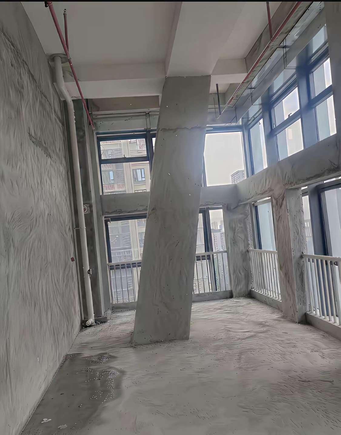 来个天才设计师说说这里（不能敲掉）设计成什么样子比较好呢？我想到的是改成如意金箍